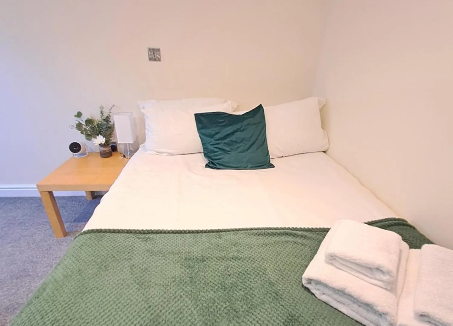 Modern Cosy Corner Flat 3 Bed And Loft Sleep 7 People Apartment London 0*,