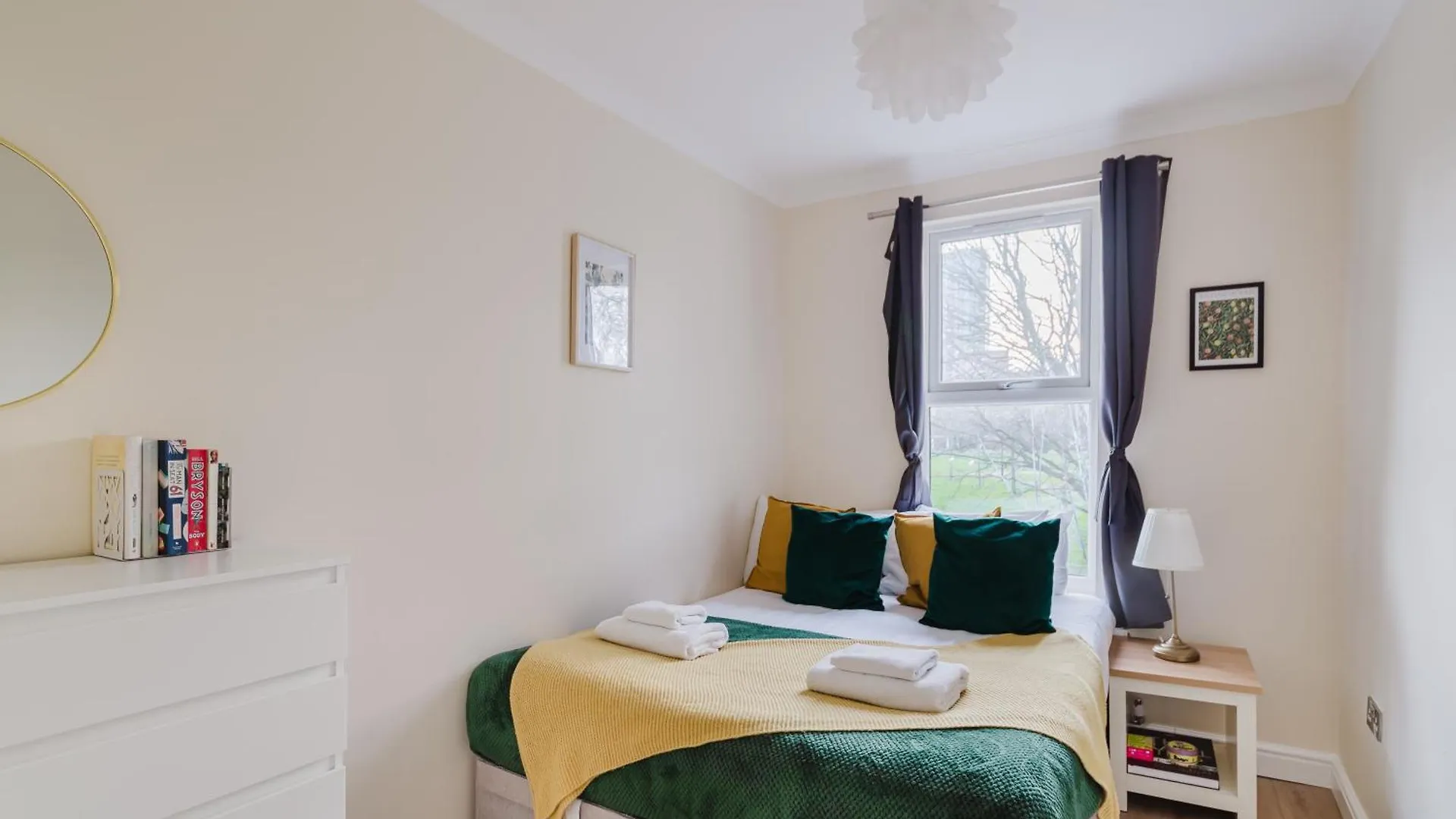 Modern Cosy Corner Flat 3 Bed And Loft Sleep 7 People Lägenhet London Storbritannien